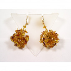 Объемные серьги в виде шаров из натурального янтаря и бисера