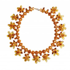 Ожерелье из балтийского янтаря с цветами