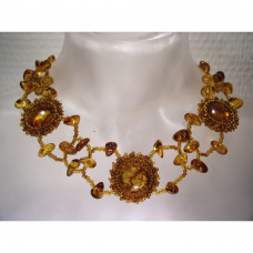 Ожерелье из натурального янтаря с бисером