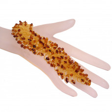 Плетеный браслет из бисера и балтийского янтаря