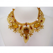 Потрясающее колье из натурального балтийского янтаря и бисера