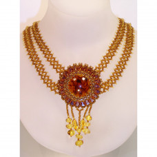 Презентабельное колье из балтийского янтаря и бисера