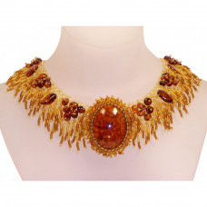 Роскошное крупное колье из натурального янтаря и бисера