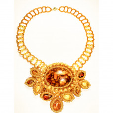 Роскошное, плетеное колье из бисера и янтаря