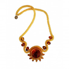 Роскошное плетеное колье из натурального янтаря с бисером
