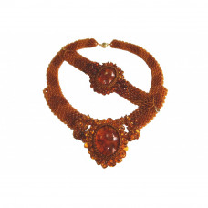 Роскошный комплект из натурального янтаря и бисера: колье, браслет