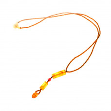 Удлиненный кулон из балтийского янтаря и бисера