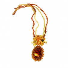 Великолепное колье из натурального янтаря и бисера