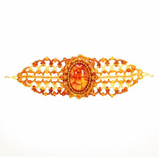 Янтарный браслет с бисером