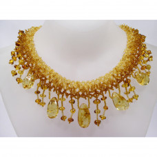 Яркое колье из натурального балтийского янтаря